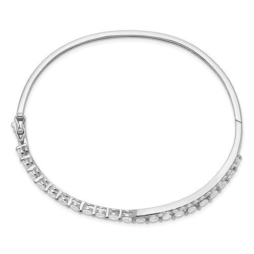 Beautiful designer hinged bracelet for ladies, in the criss-cross setting of round brilliant Diamond Essence stones, 2.75 cts.t.w. in platinum plated sterling silver. It will be highly noticed on your wrist for its beautiful shine and craftmanship.