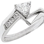 wedding set with trillaint cut ring in silver
