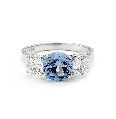 white gold Ring3 stone,2ct center,1 ct on sides
