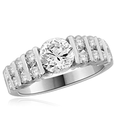 1 ct round diamond center stone ring in White gold