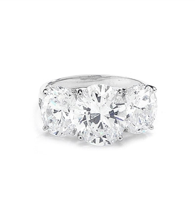 Three stone Jaw dropping oval DE stone ring
