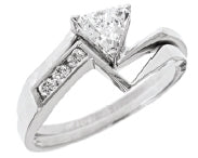 wedding set with trillaint cut ring in silver