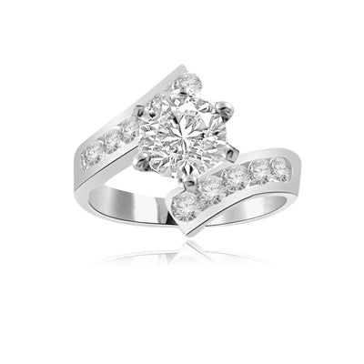 Ringround stone & channel set in white gold